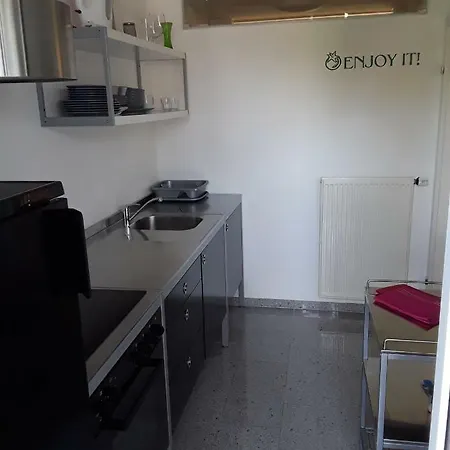 Holiday Apartment, Fewo Lenz, Im Freihof 9 Apartamento *
